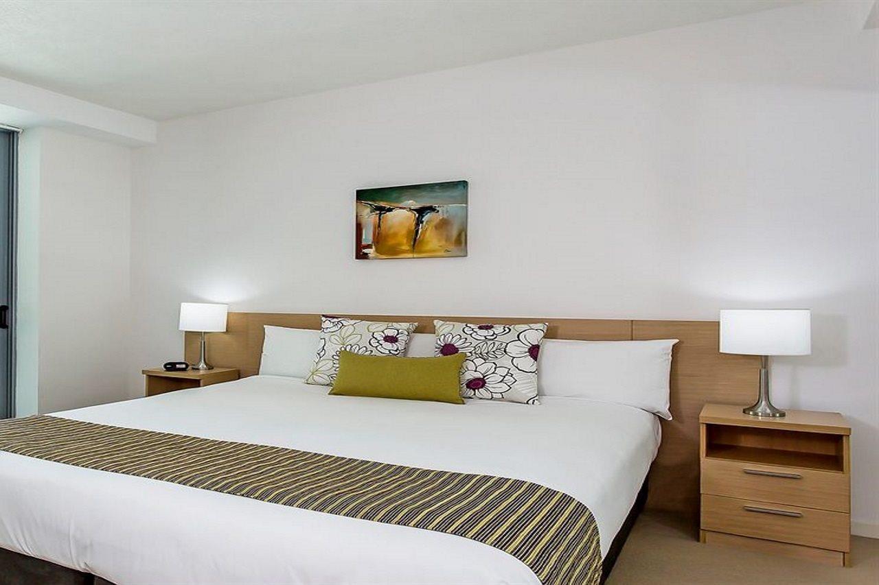 Mantra Wings Aparthotel Gold Coast Exterior photo
