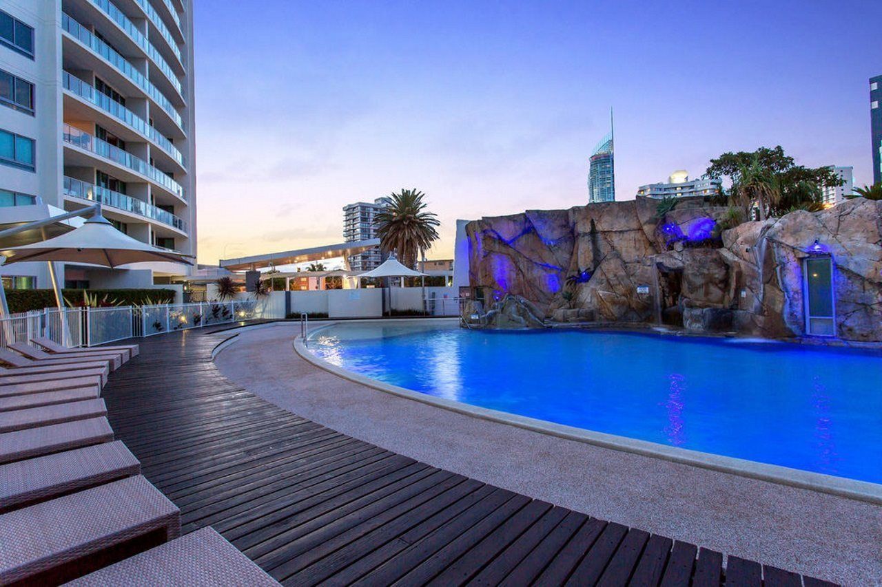 Mantra Wings Aparthotel Gold Coast Exterior photo